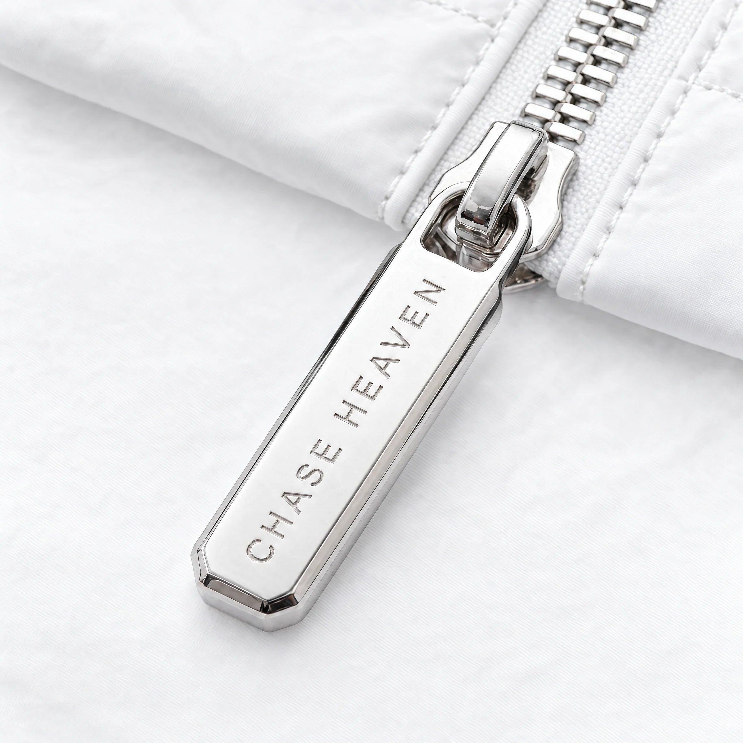 The Rain Shell ISAIAH, wet zipper detail 